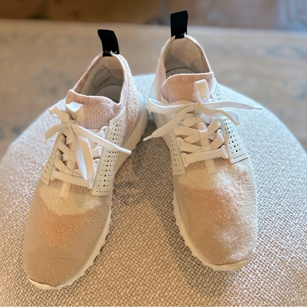Tod’s women’s cotton knit sneakers. Pink & Beige.